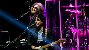 Daryl Hall and John Oates performing in 2017