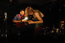 31Knots playing live in 2008.