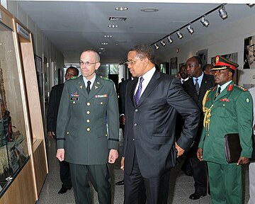 Jakaya Kikwete, president of Tanzania, with his aide-de-camp (right) at Walter Reed Army Research Institute in May 2009