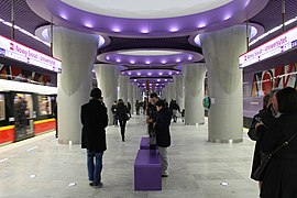 Metro Line 2, Nowy Świat-Uniwersytet station