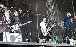 Zebrahead performing in 2017