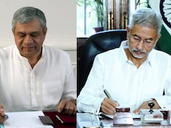 S Jaishankar Signs In As Foreign Minister, Ashwini Vaishnaw Takes Charge Too