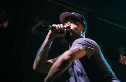 Aesop Rock performing live rapping